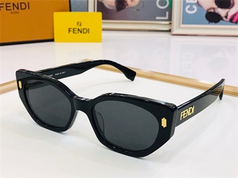 Fendi sunglass-568